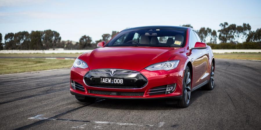  Tesla Model S P85D 2014 года  (AU) (фото 12 из 19)